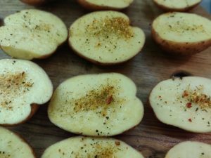 Рецепт запеченої картоплі з м'ясом у фользі