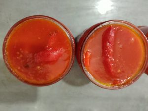 Болгарський перець в томатному соусі