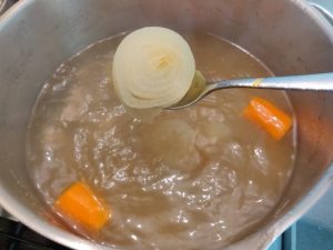 Суп харчо з м'ясом і рисом