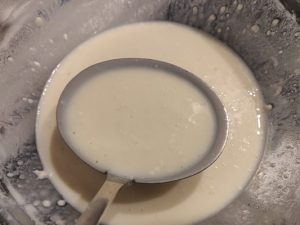Тоненькі млинці на молоці - тісто