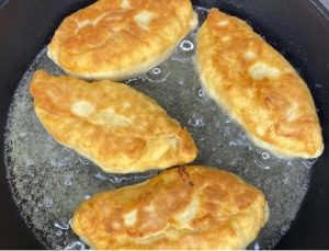 Рецепт тіста для пиріжків з картоплею