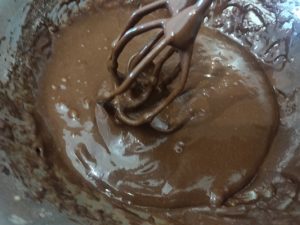 Шоколадні кекси на окропі - тісто