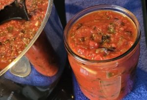 Домашній помідоровий соус "Болоньєзе"
