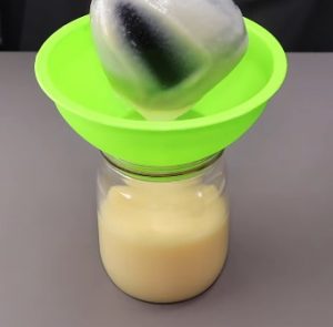 Яблучне пюре із згущеним молоком