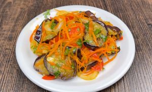 мариновані баклажани по корейськи з морквою