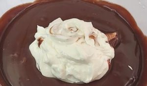 Сметанно-шоколадний крем